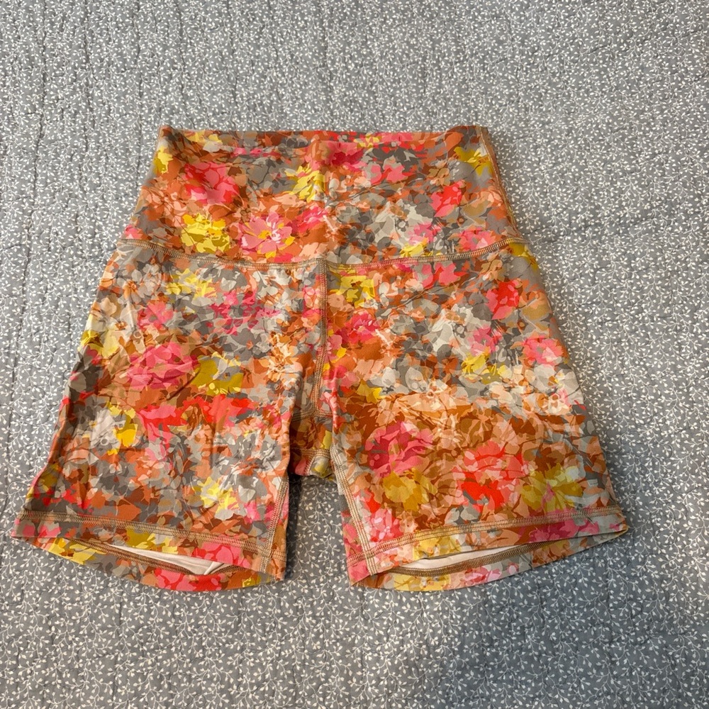 Lululemon Floral Women's Align Shorts